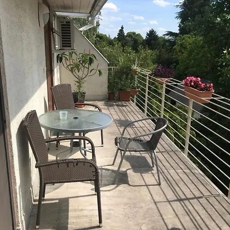 Διαμέρισμα Feng Shui Wellness Apartmanhaz *