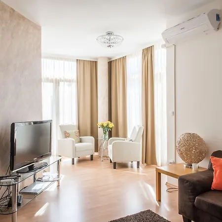 Feng Shui Wellness Apartmanhaz Heviz Apartment