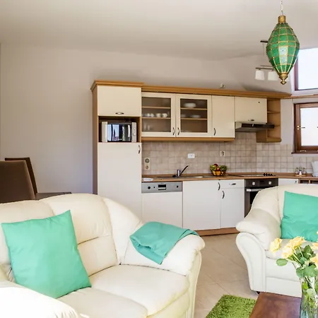 Feng Shui Wellness Apartmanhaz Heviz Apartment *