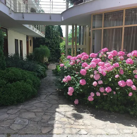 Feng Shui Wellness Apartmanhaz Apartmán *